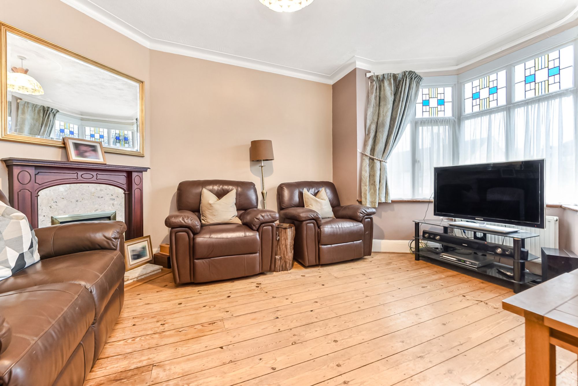 Property in Elm Avenue, Chatham, Kent, ME4 6ER