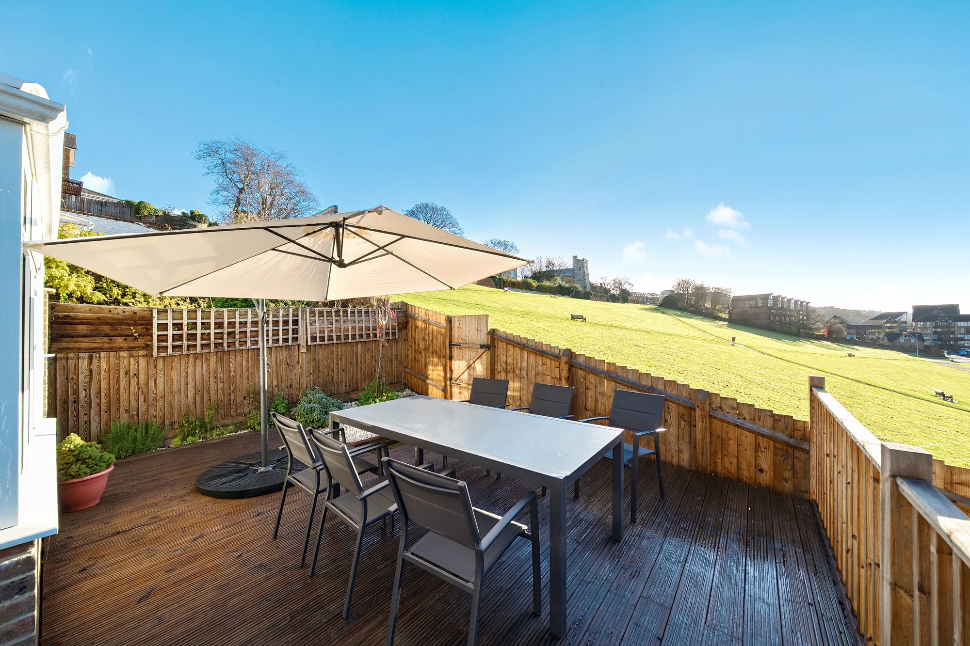 Love Lane, Rochester, Kent. ME1