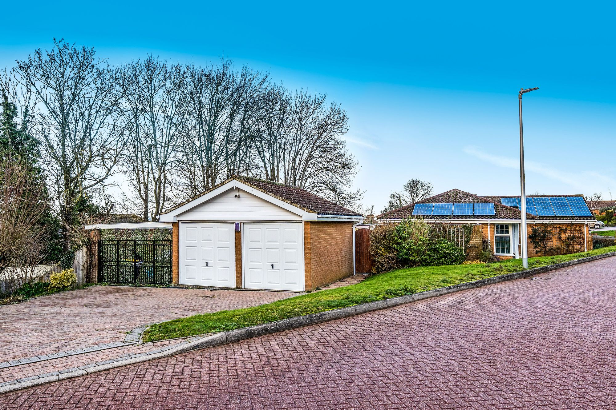 Abbotts Close, Rochester, Kent. ME1