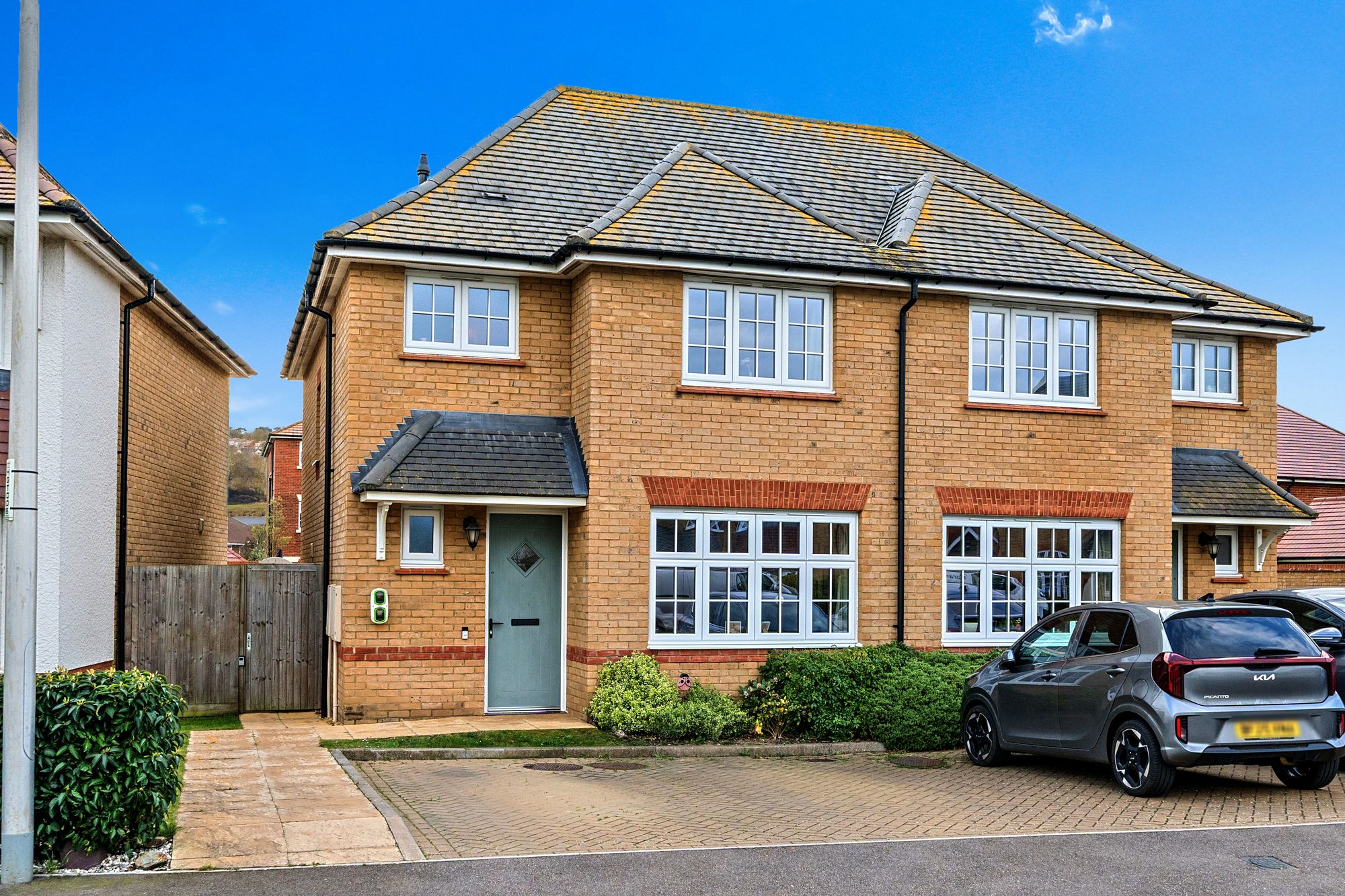 Hagelstowe Avenue, High Halstow, Kent. ME3