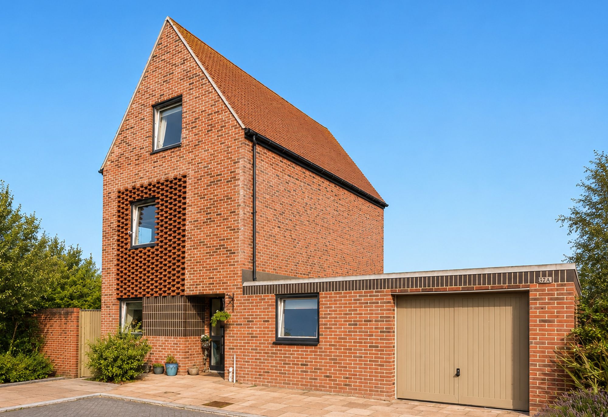 Elliots Way, Horsted Park, Chatham, Kent. ME4