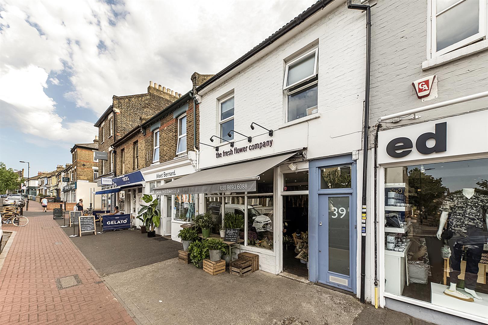 Property in North Cross Road, London, SE22 9ET