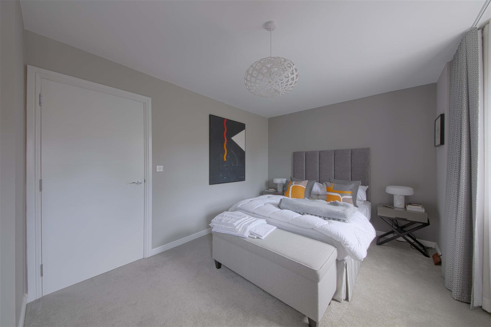 Property in Station Road, Marlow, Buckinghamshire, SL7 1NX