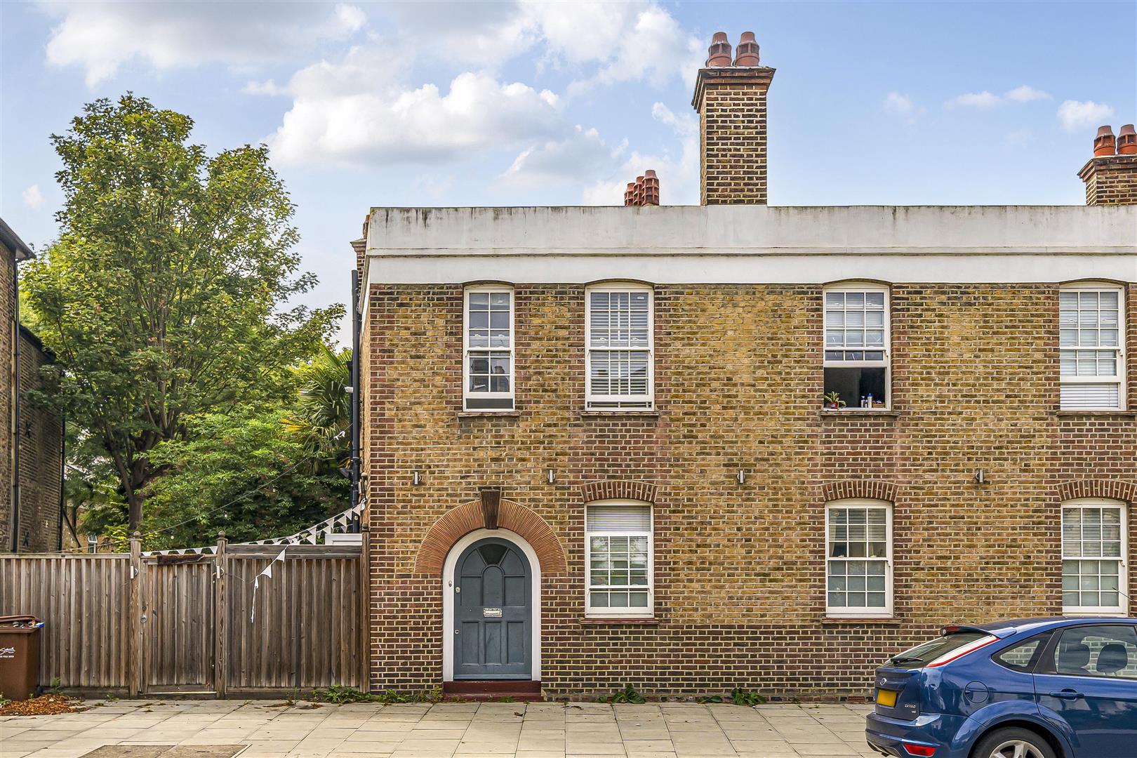 a Glengall Road, London, SE15 6NH