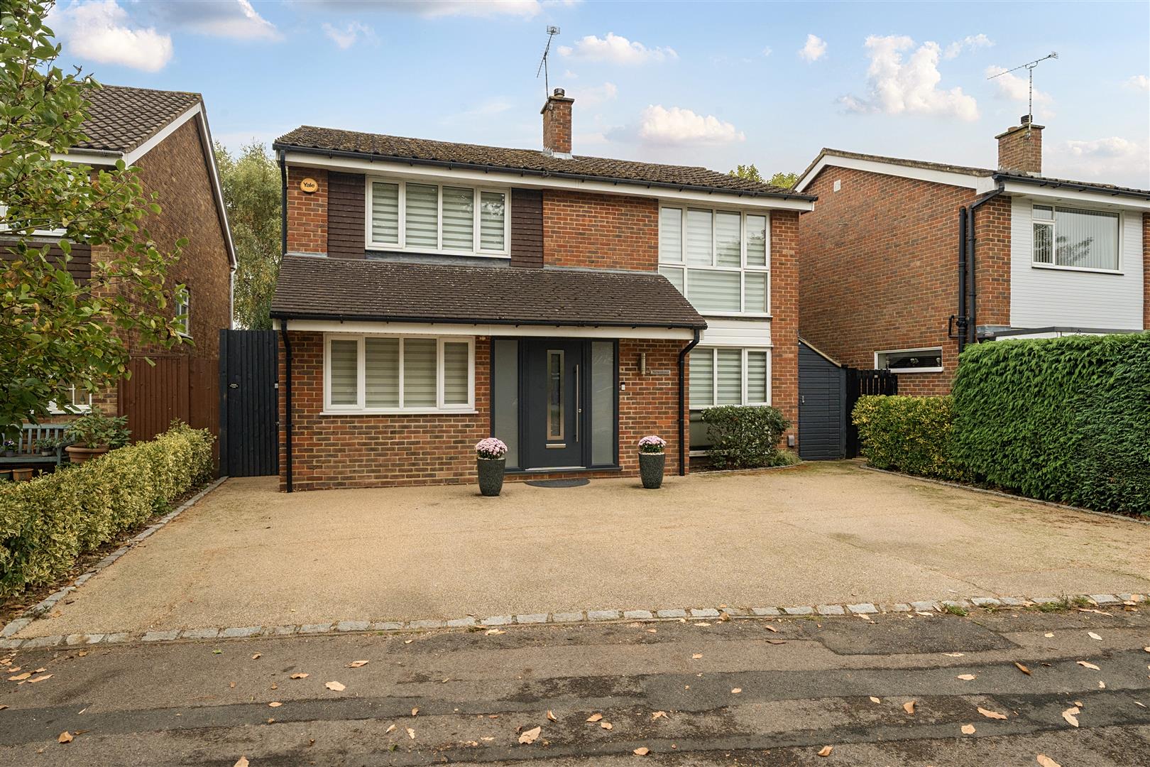 Cox Green Lane, Maidenhead, SL6 3EY