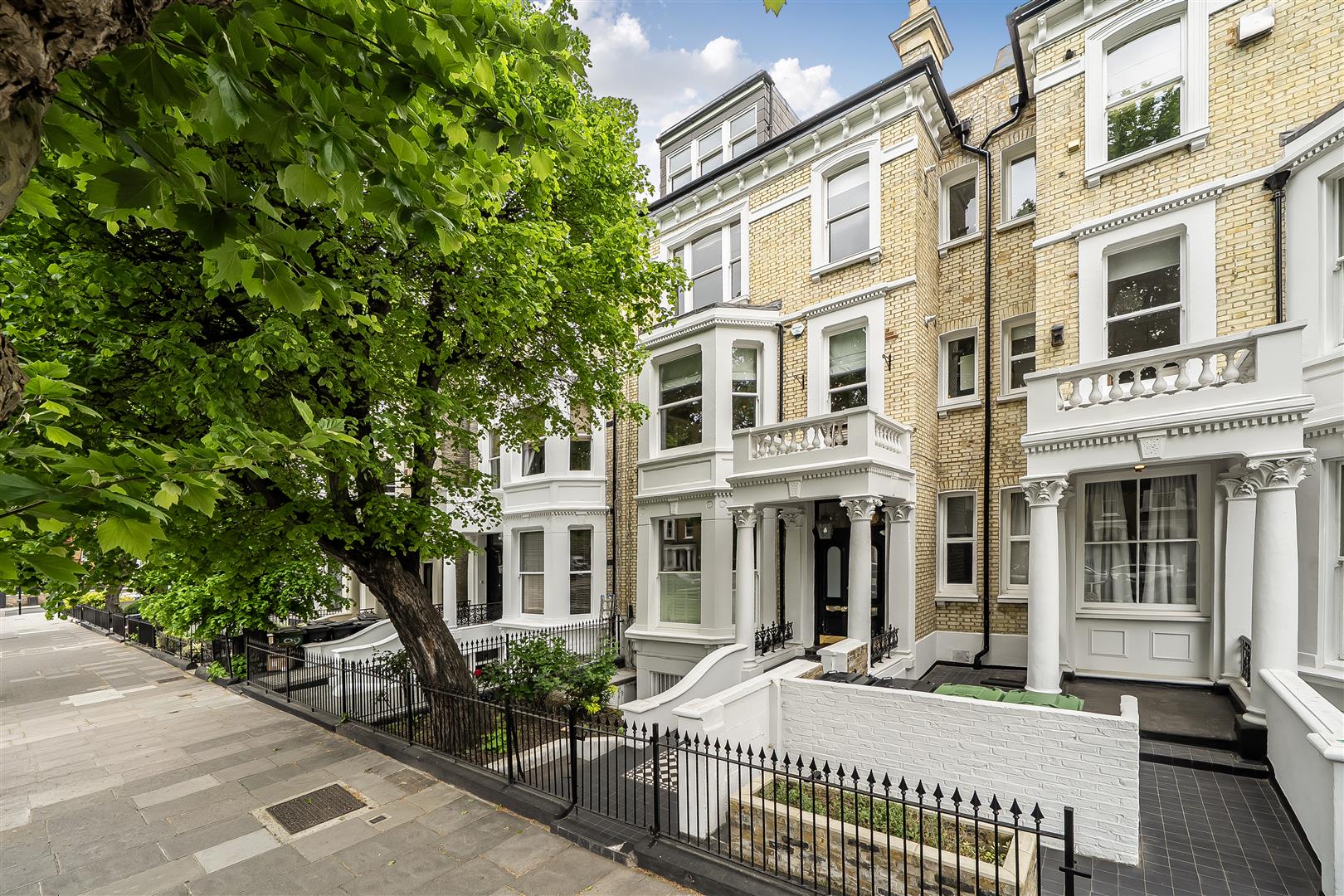 Sutherland Avenue, London, W9