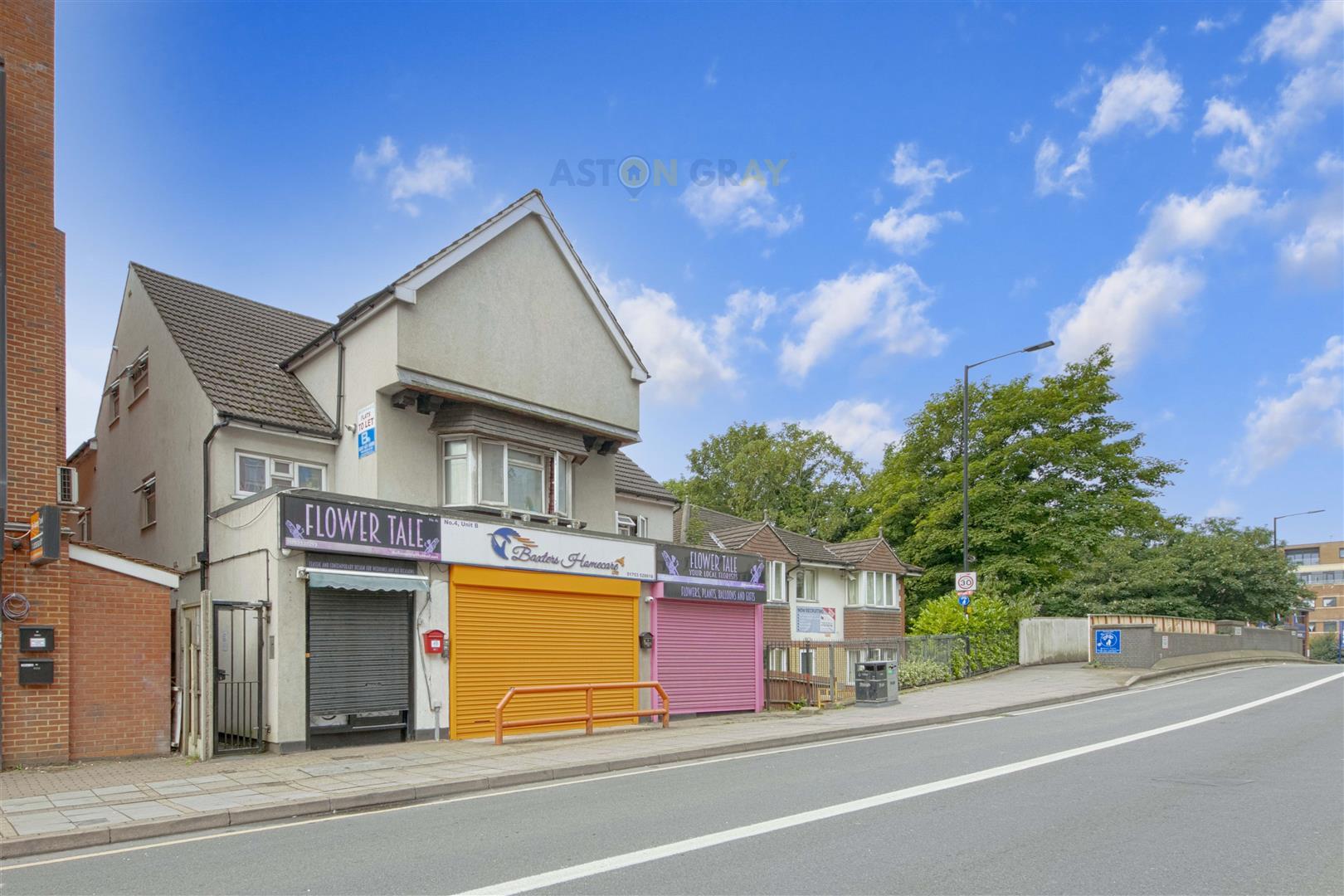 (Top Floor, Front Studio Flat), Slough, SL1