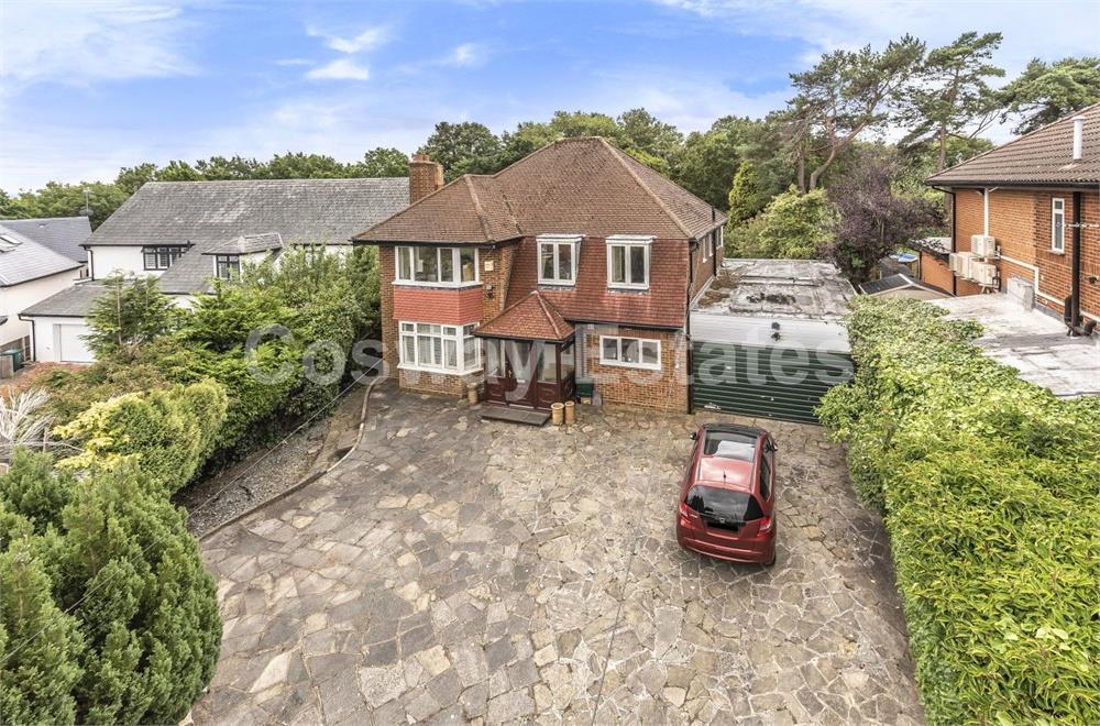 Property in Abbey View, Mill Hill, NW7 4PB