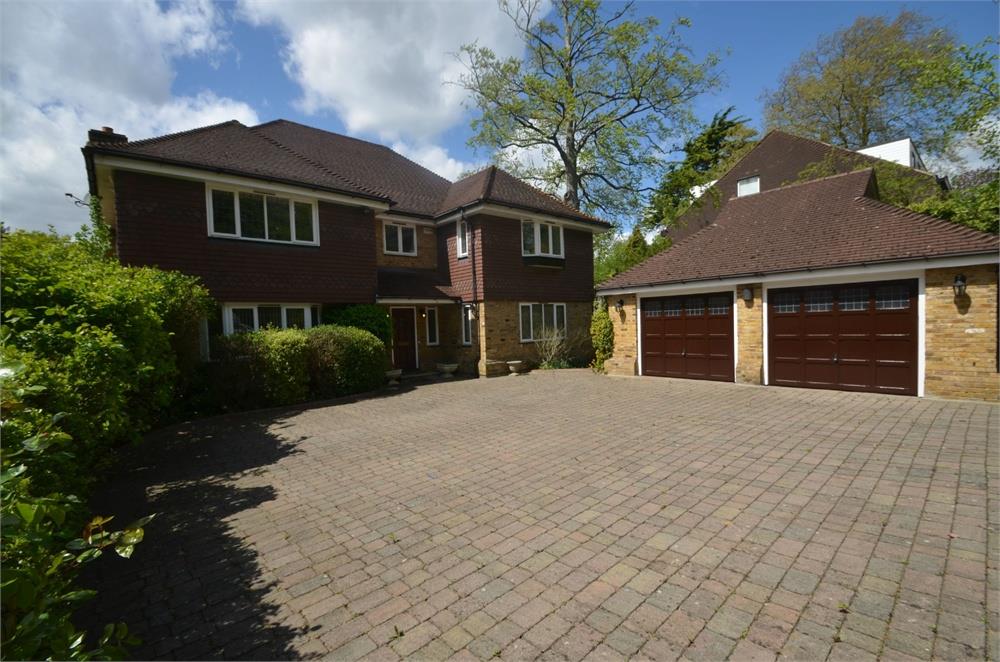 Property in Milespit Hill, Mill Hill Village, NW7 2RS