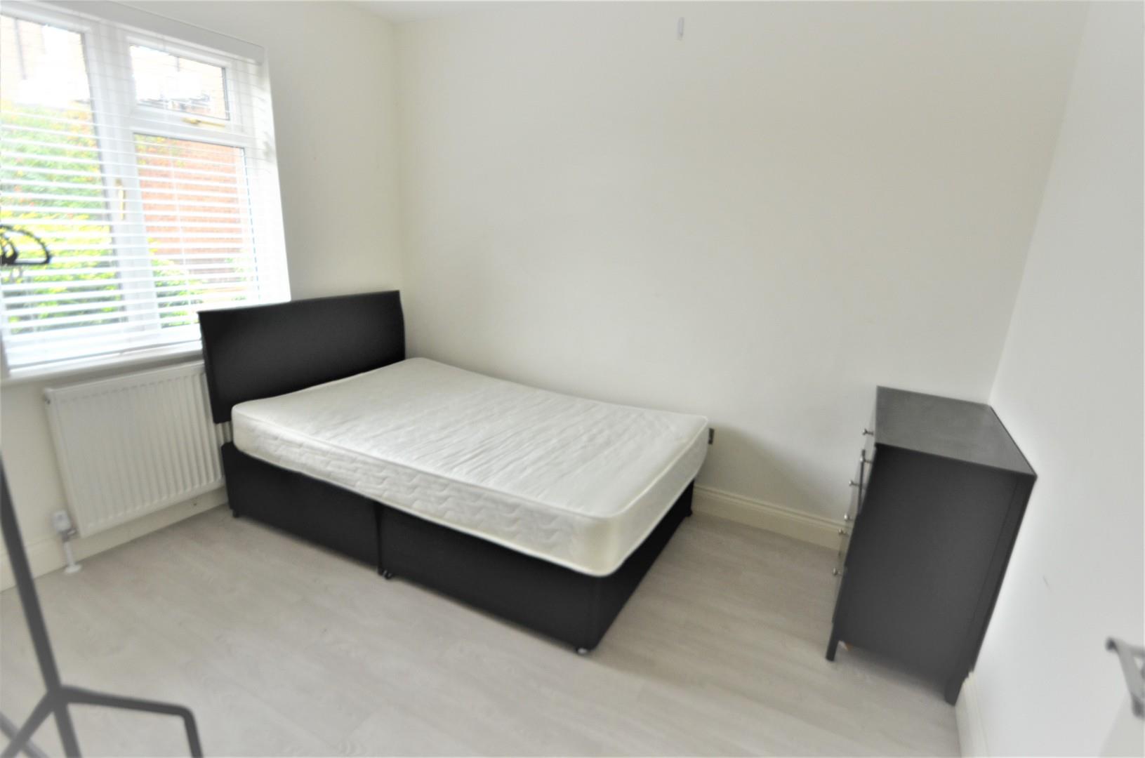 Property in Daws Lane, Mill Hill, London, NW7 4SN