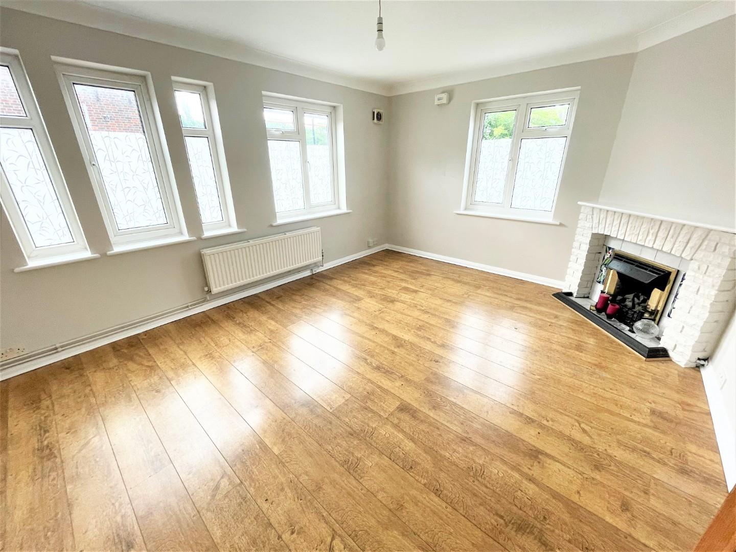 Property in Daws Lane, Mill Hill, London, NW7 4SN