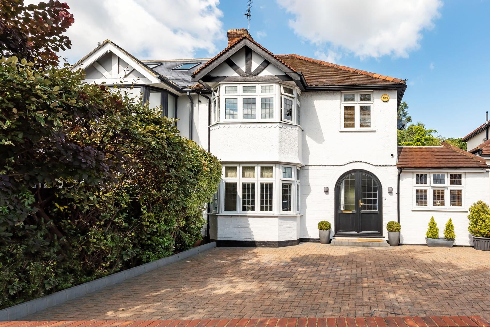 Gibbs Green, Edgware