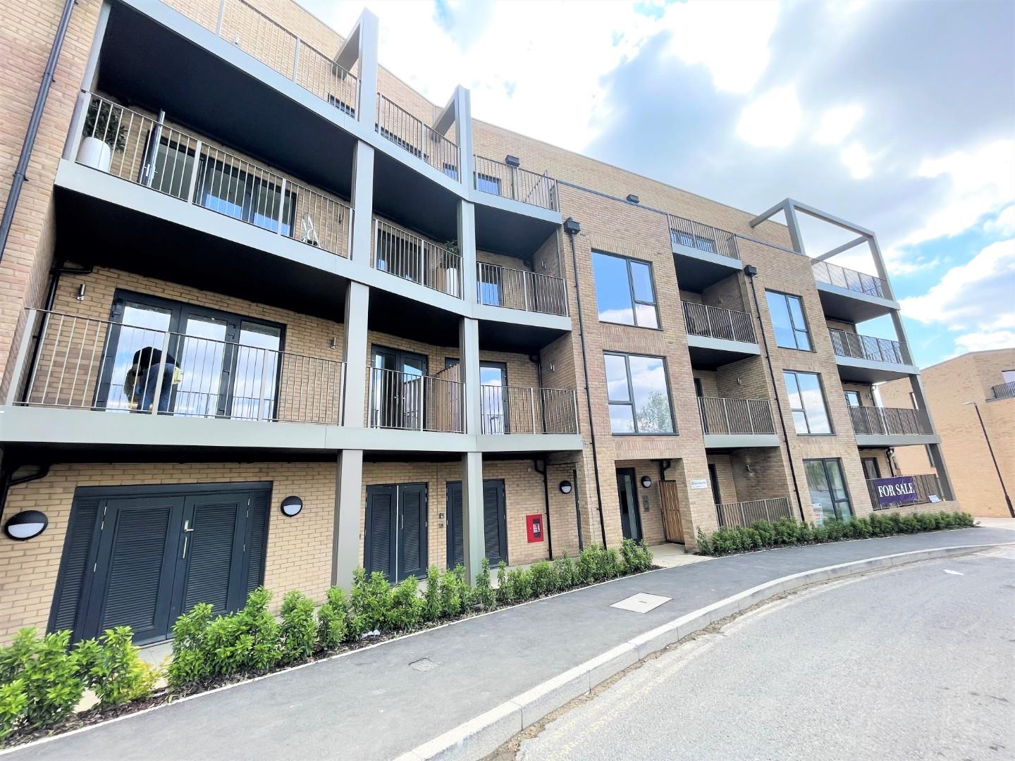 Henry Darlot Drive, Mill Hill