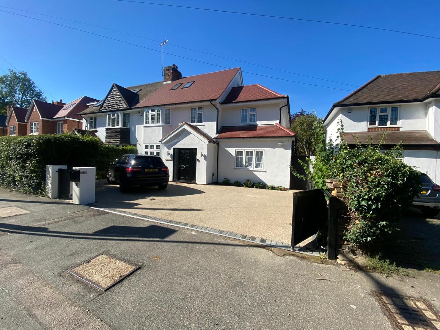 Highwood Hill, London