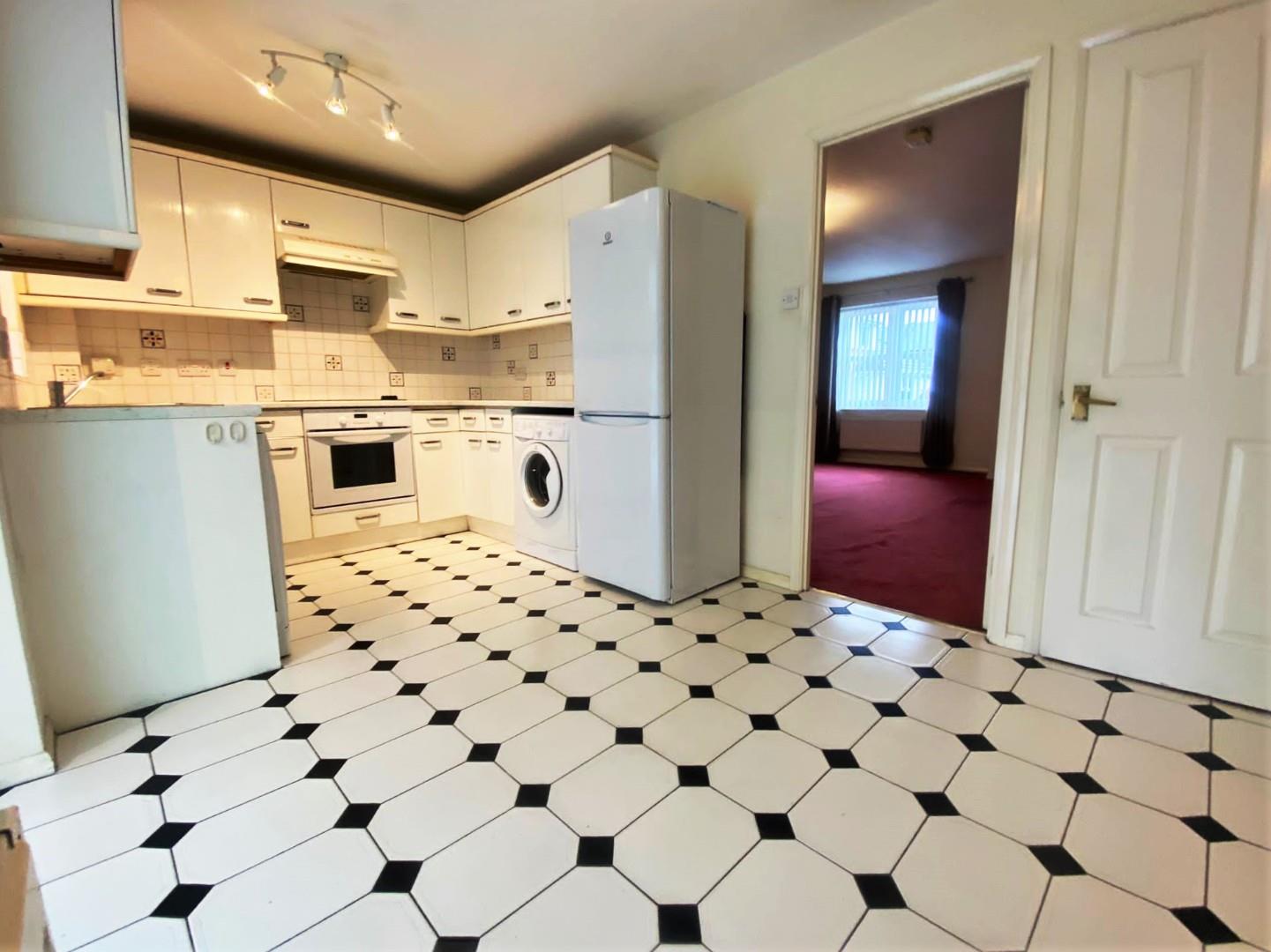 Property in Longfield Avenue, Mill Hill, London, NW7 2EH