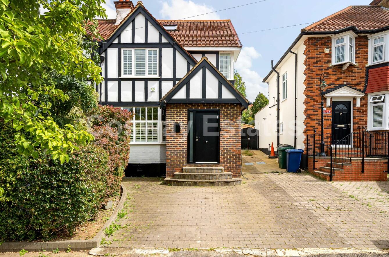 Farm Road, Edgware