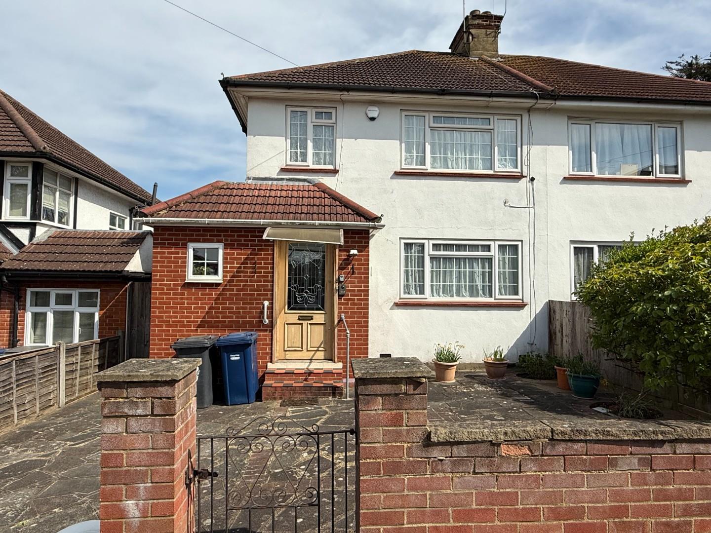 Laurel Gardens, Mill Hill