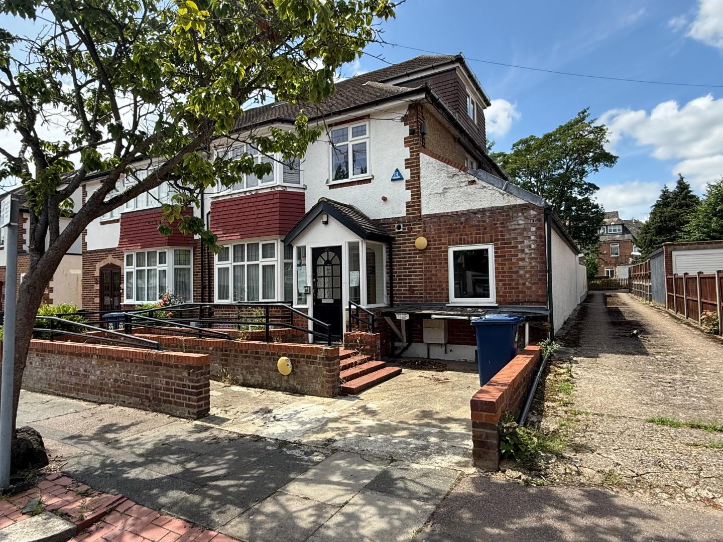 Derwent Crescent, London