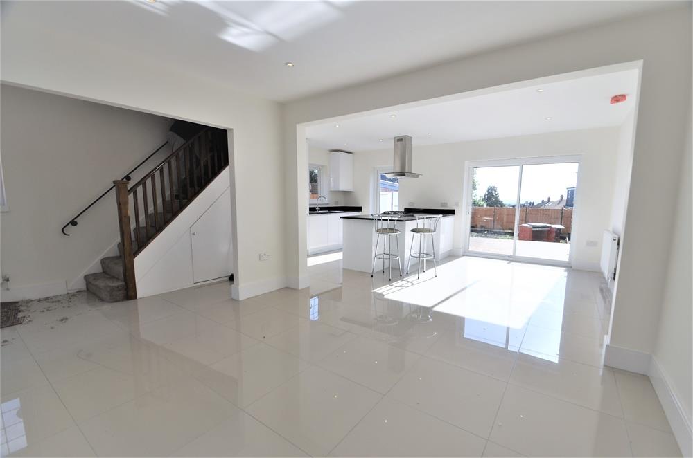 Worcester Crescent, Mill Hill