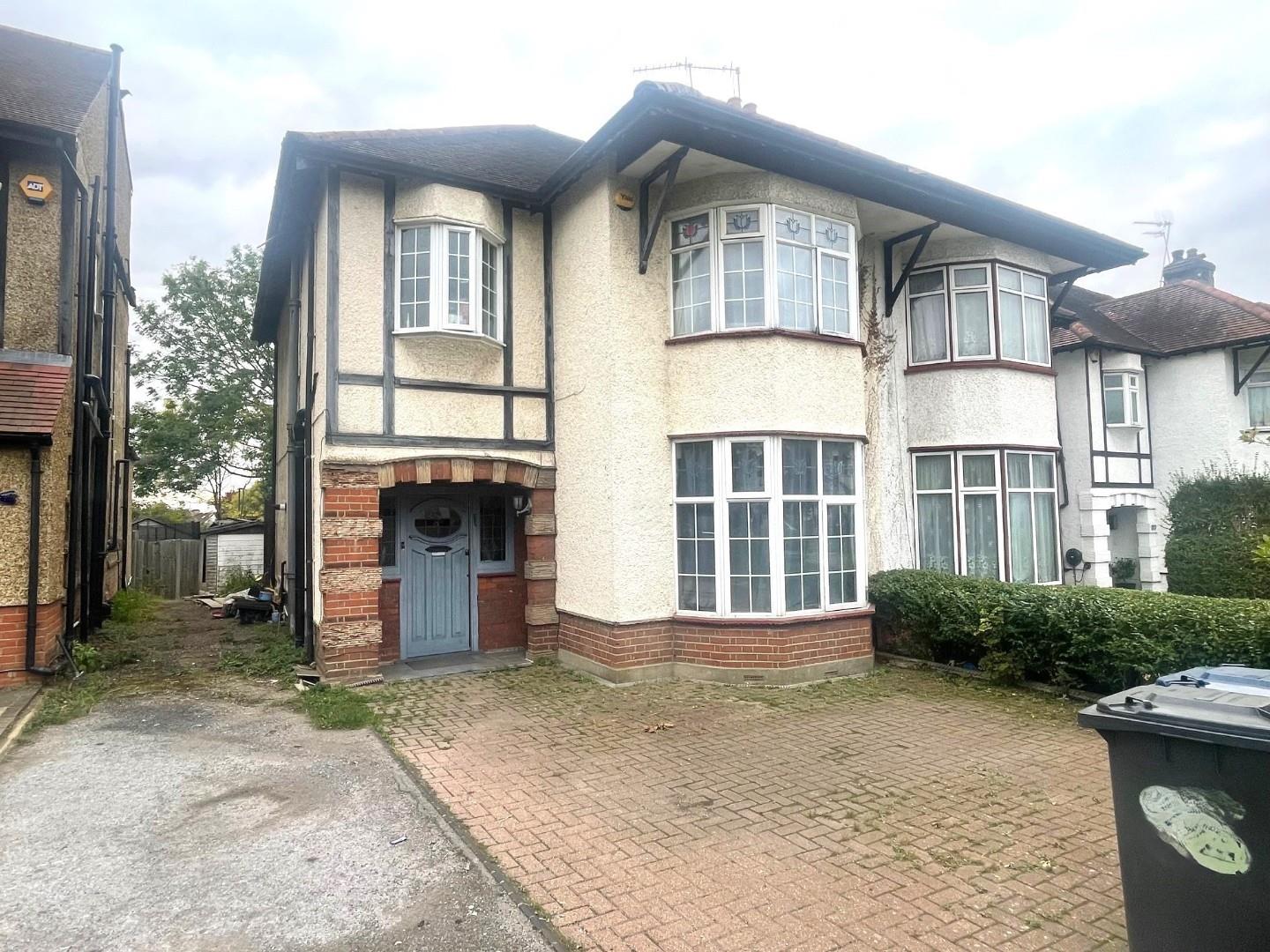 Hale Lane, Mill Hill