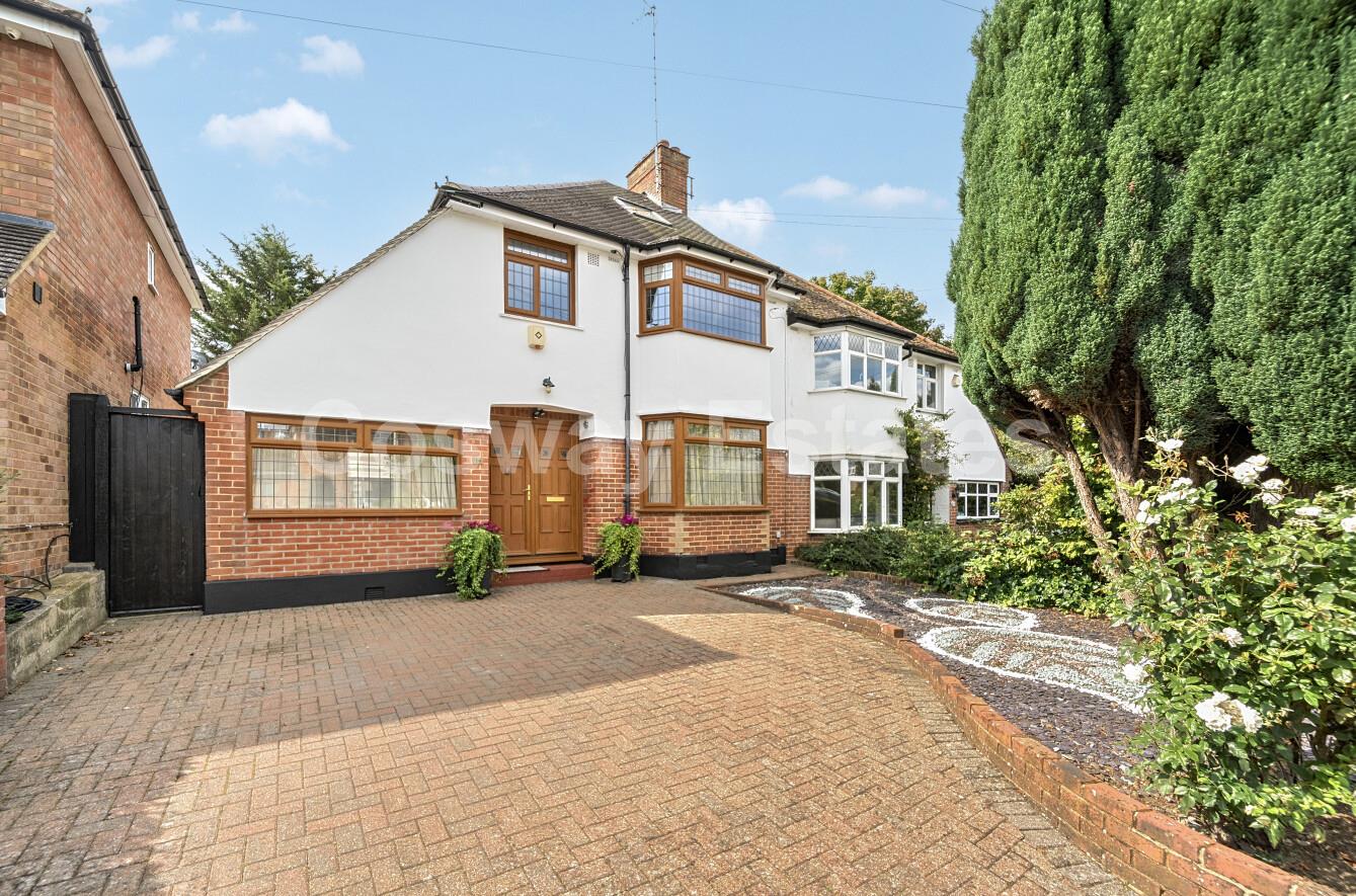 Worcester Crescent, Mill Hill, NW7, London