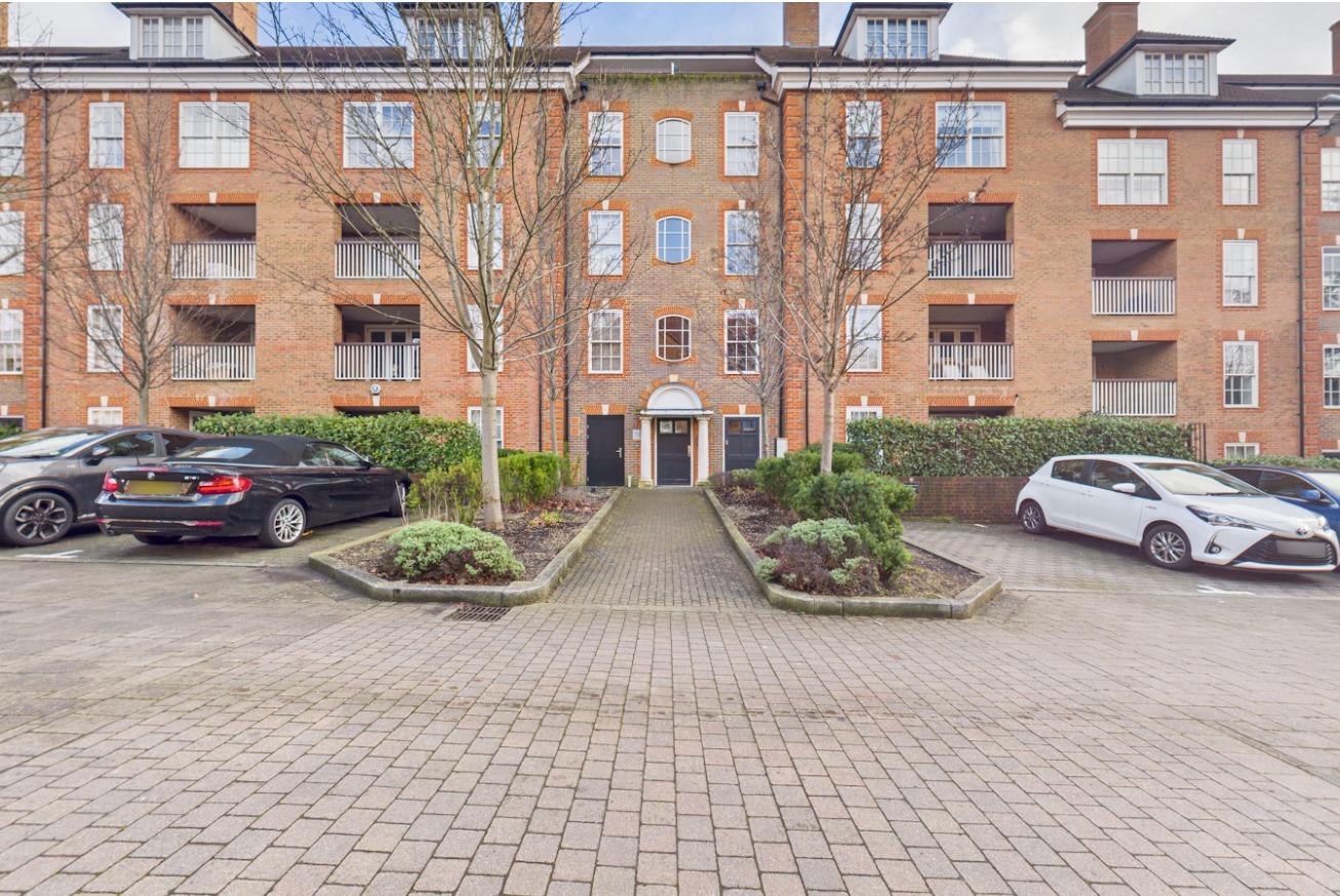 Ashridge Close, Finchley