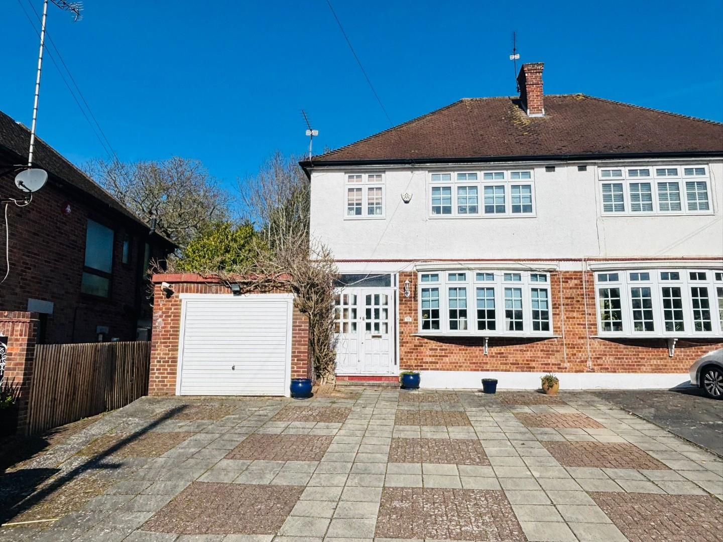 Reddings Close, Mill Hill, NW7, London