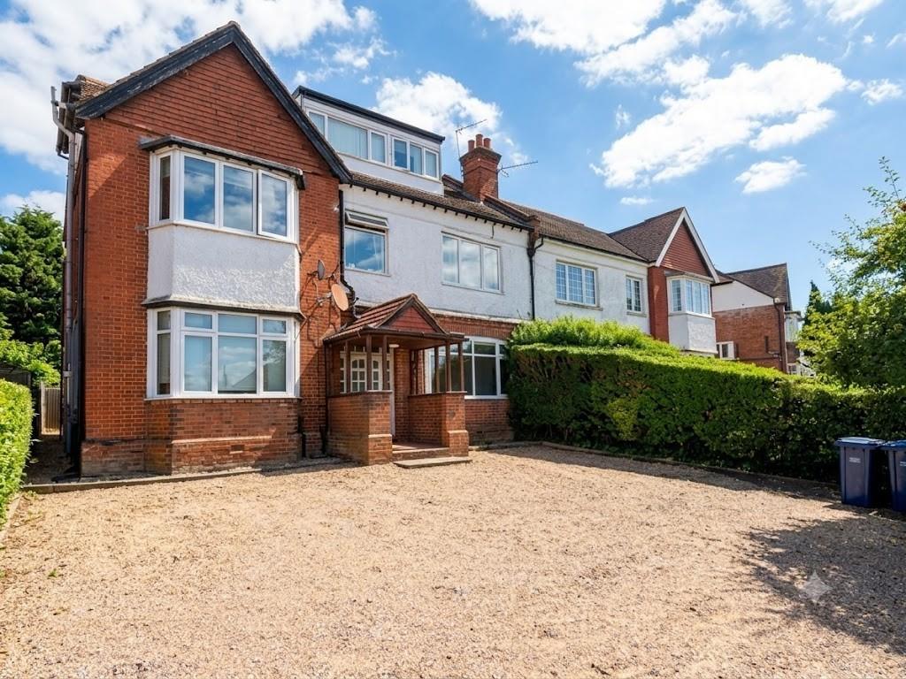 Hale Lane, Mill Hill
