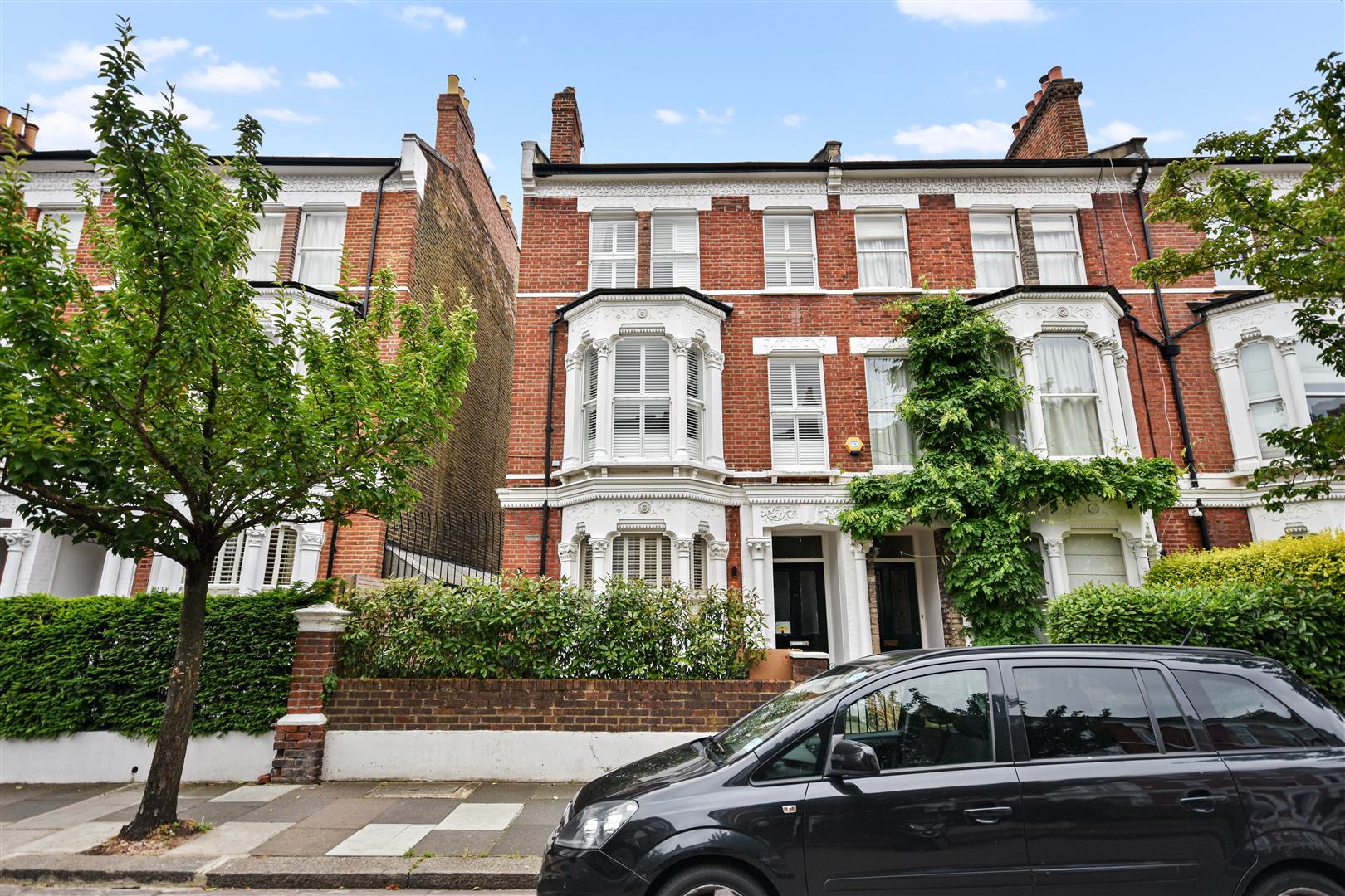 Property in Poplar Grove, London, W6