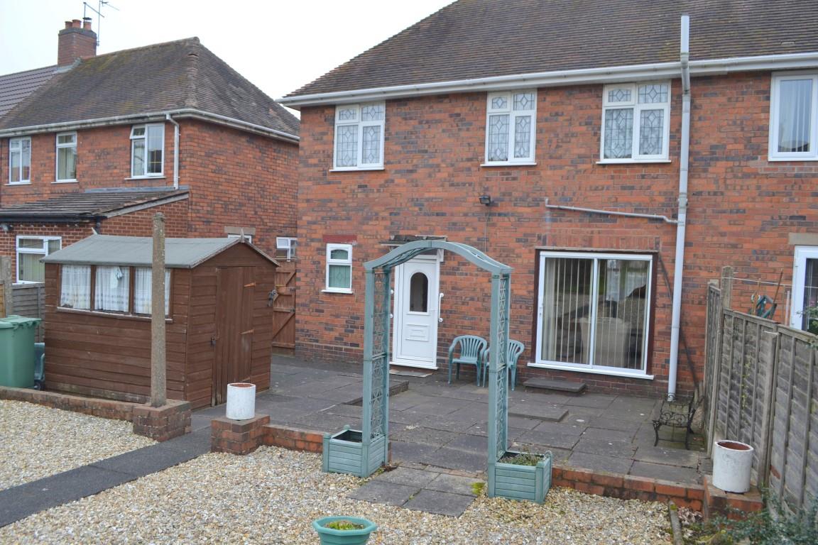 Property in Quarry Brow, Upper Gornal, Dudley, West Midlands, DY3 1UA