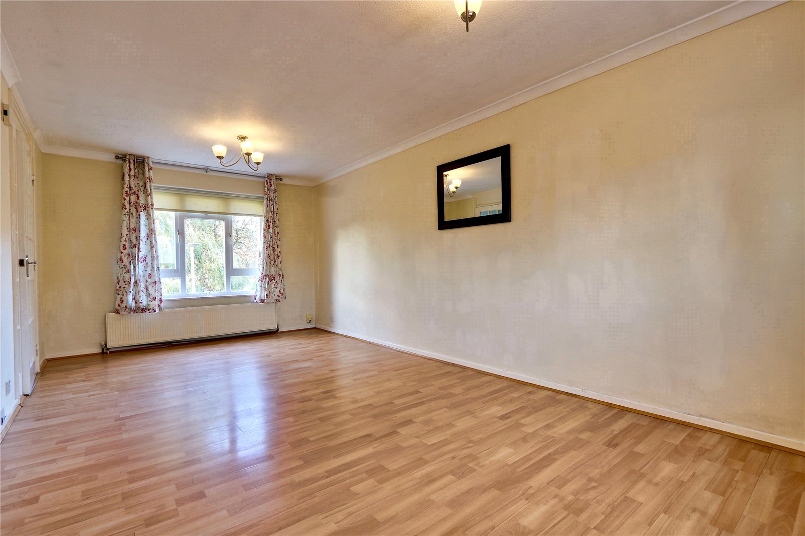 Property in St. Catherine's Farm Court, Ruislip, HA4 7YH