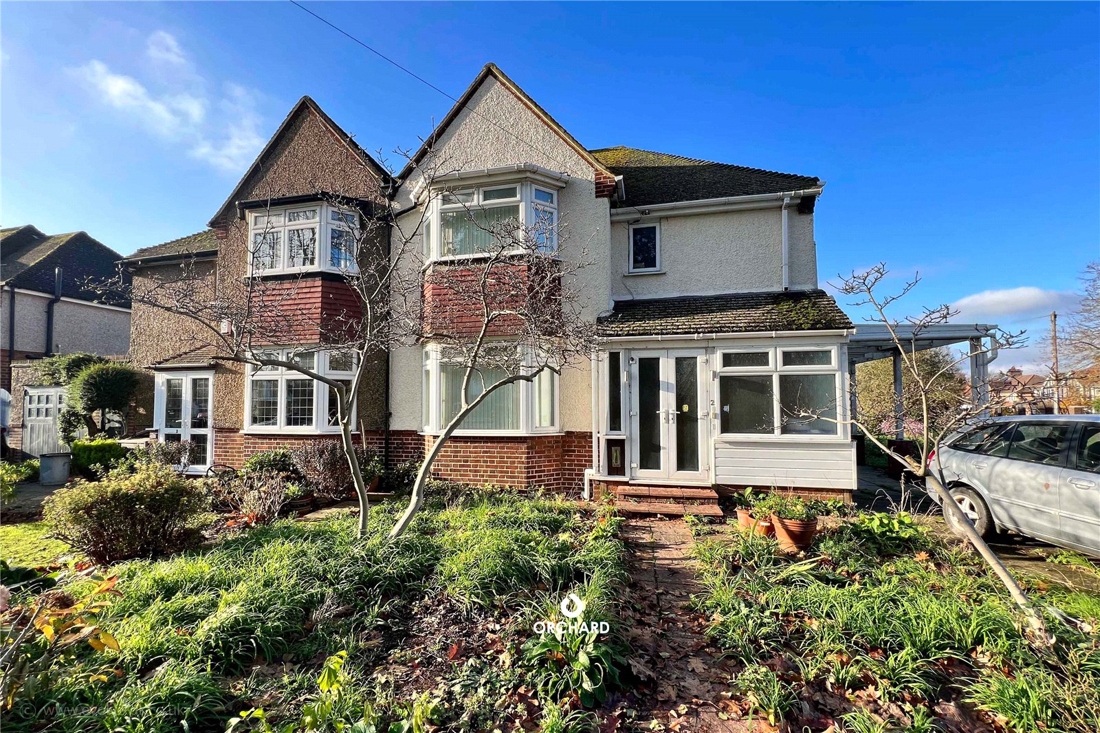 Property in The Grove, Ickenham, UB10 8QH