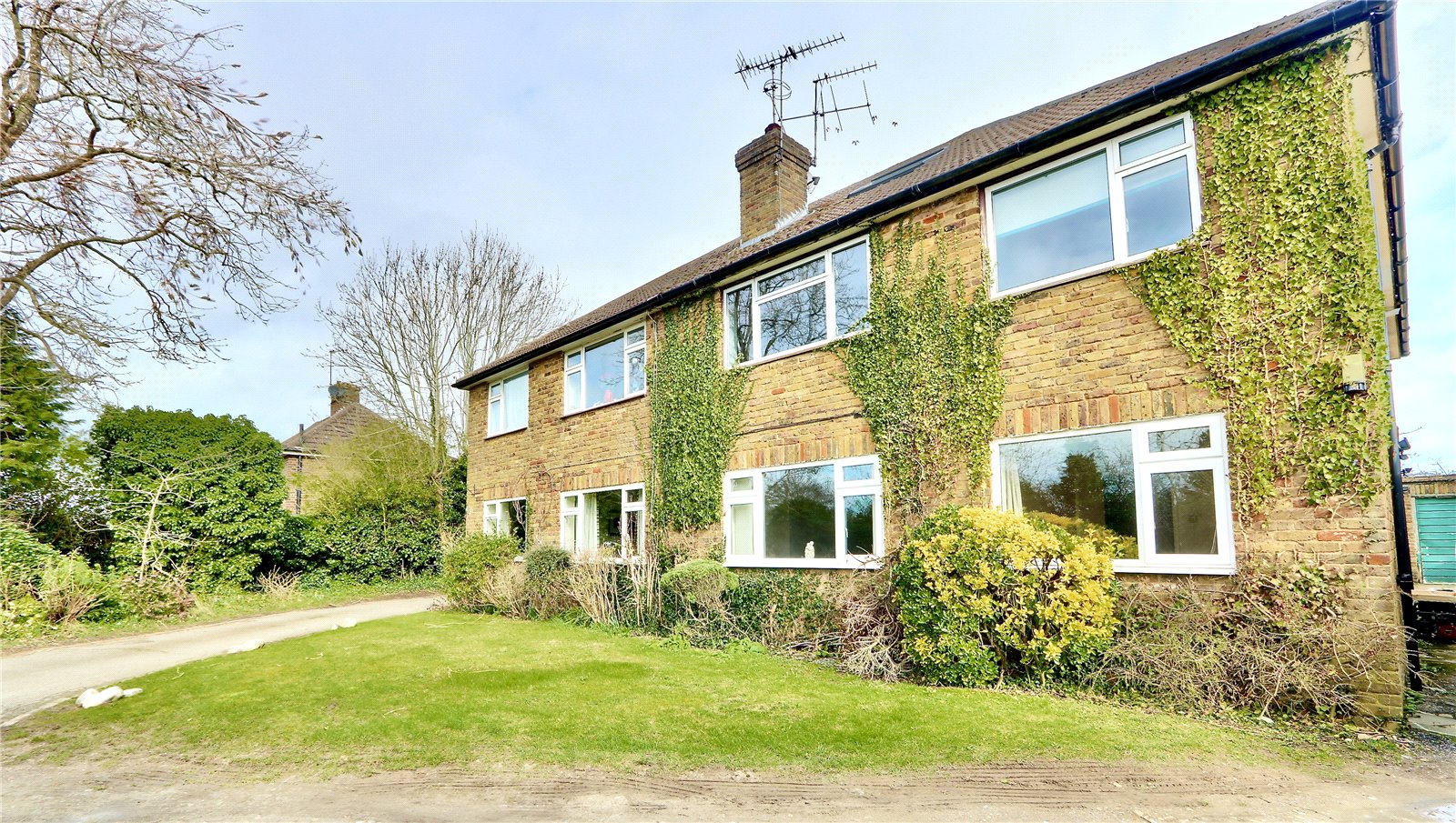Property in Narcot Lane, Chalfont St Peter, Bucks, HP8 4DB