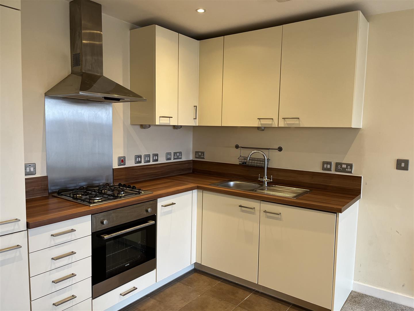 Cochrane house, Truesdales, Ickenham, Uxbridge, UB10