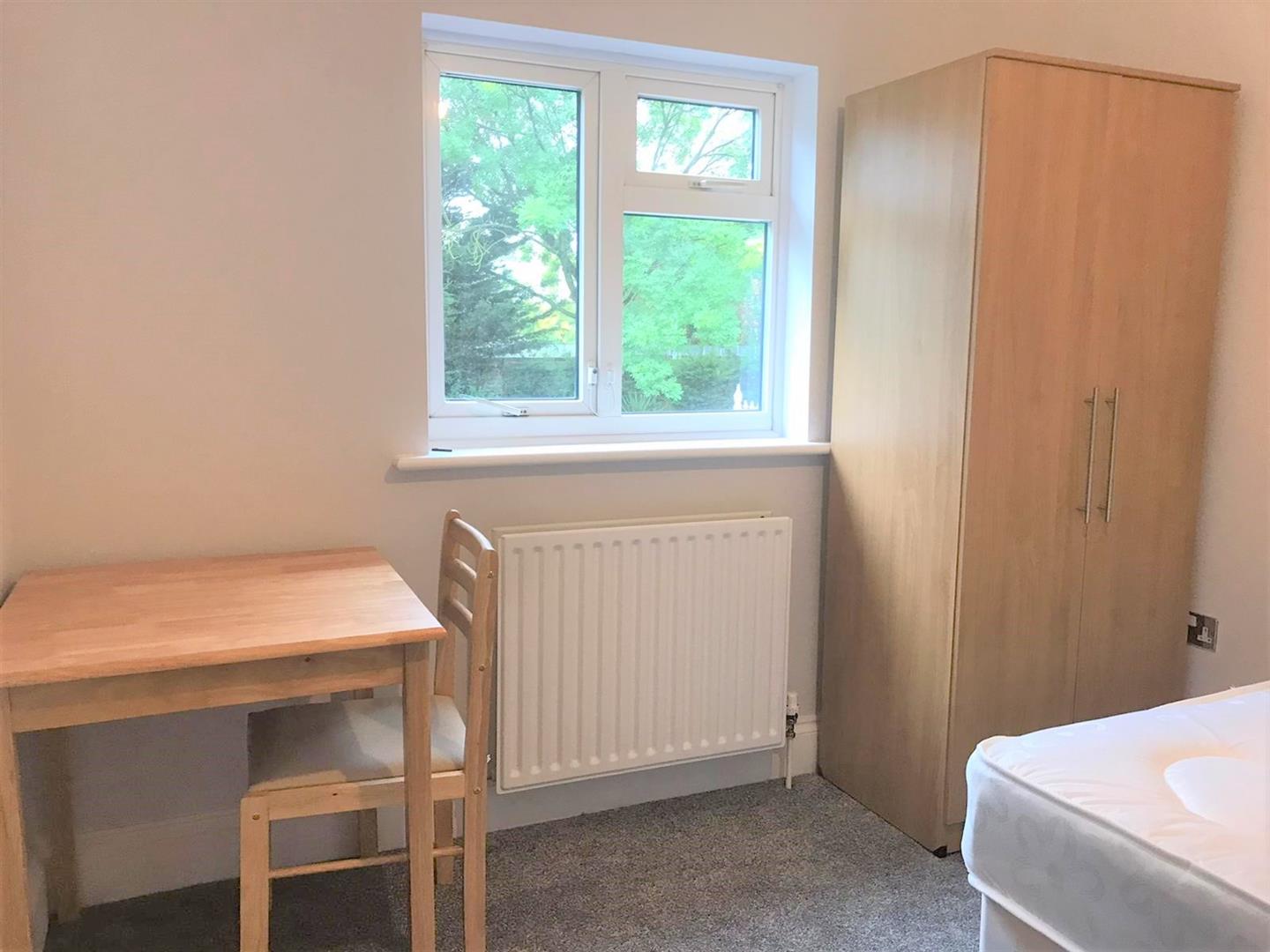 Room , , Oakington Avenue, Harrow, Greater London, HA2