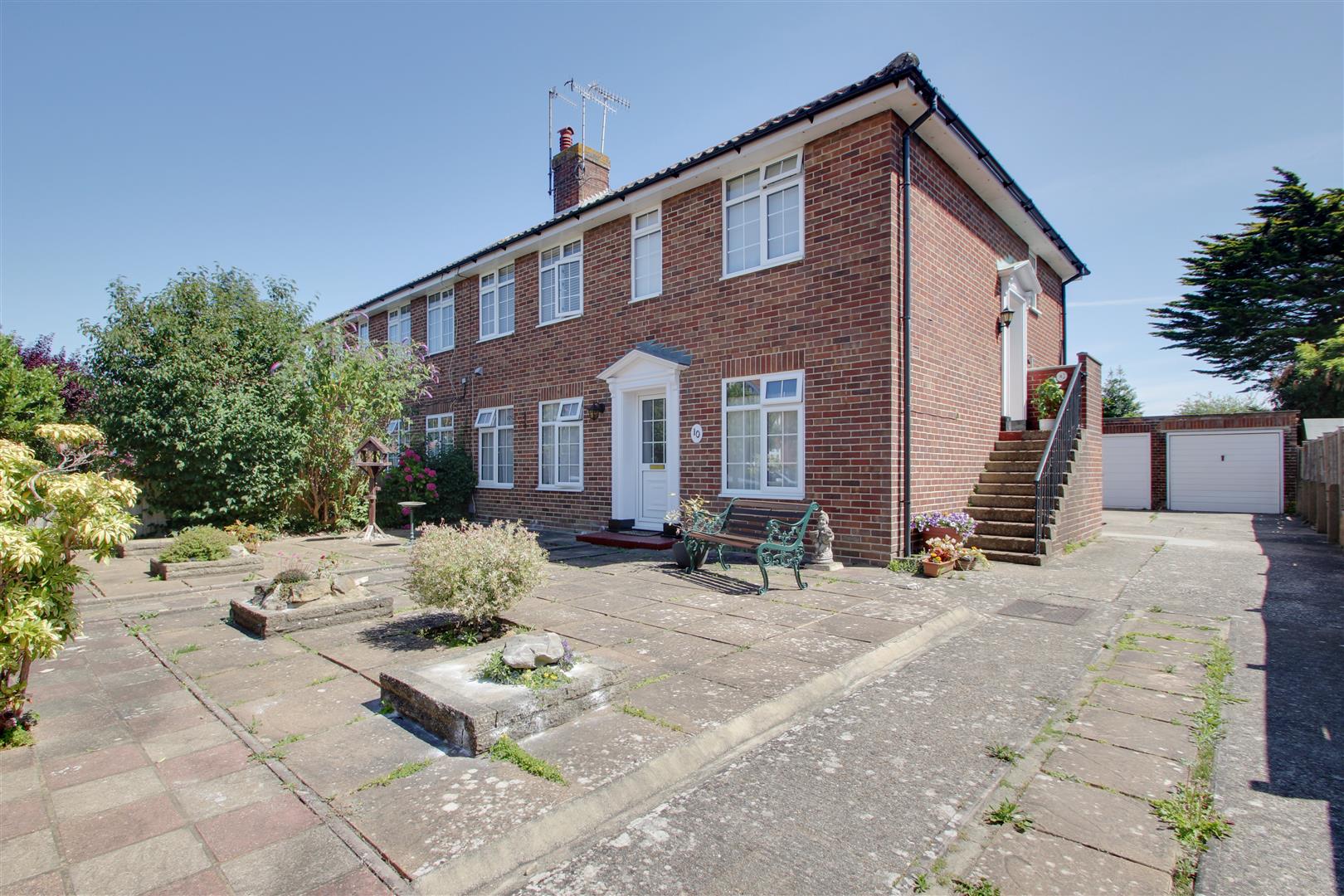 Property in Gaisford Road, Worthing, West Sussex, BN14 7HN