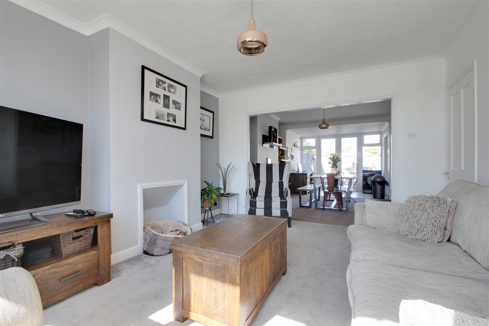 Property in Grand Avenue, Lancing, West Sussex, BN15 9PS
