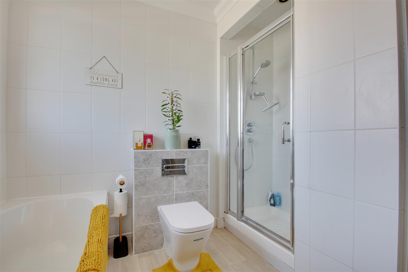 Property in Grand Avenue, Lancing, West Sussex, BN15 9PS