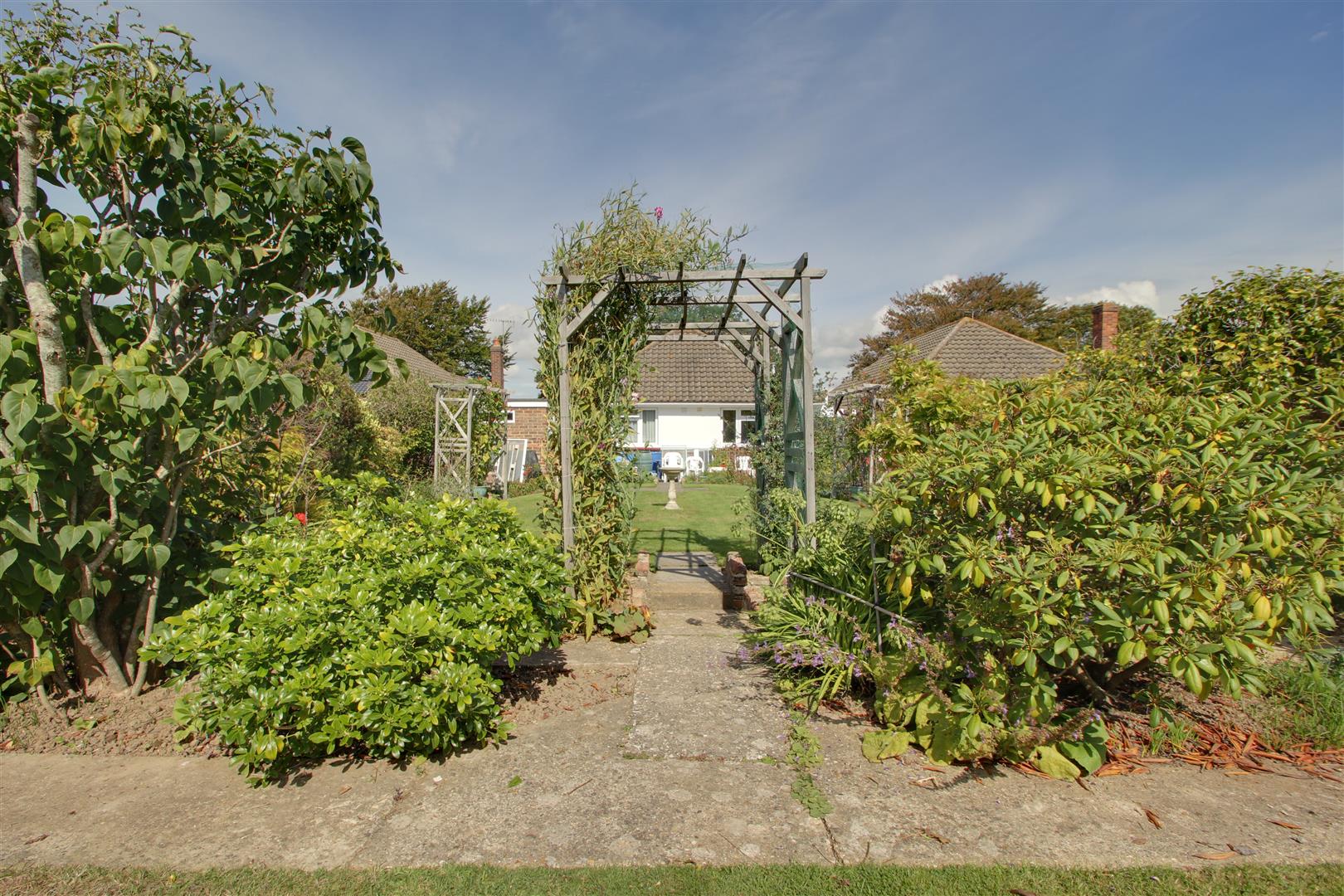 Property in Goring Way, GoringBySea, Worthing, West Sussex, BN12 5BU