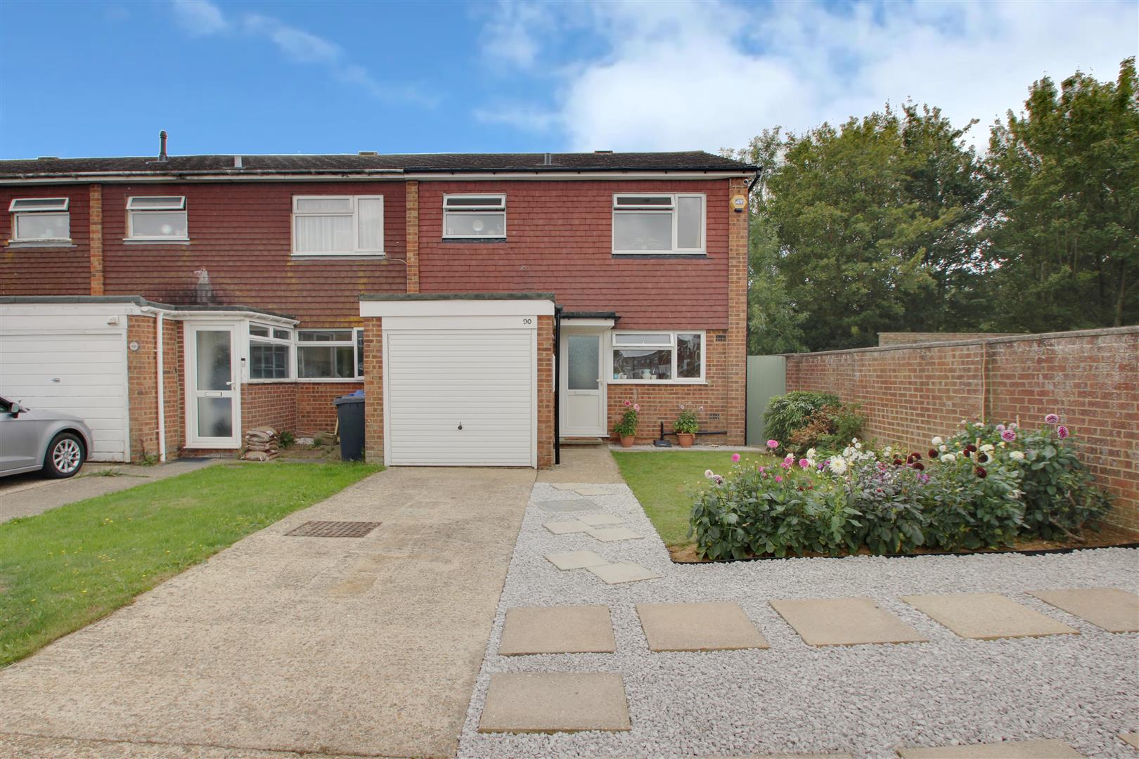 Property in Willow Crescent, Worthing, West Sussex, BN13 2SY