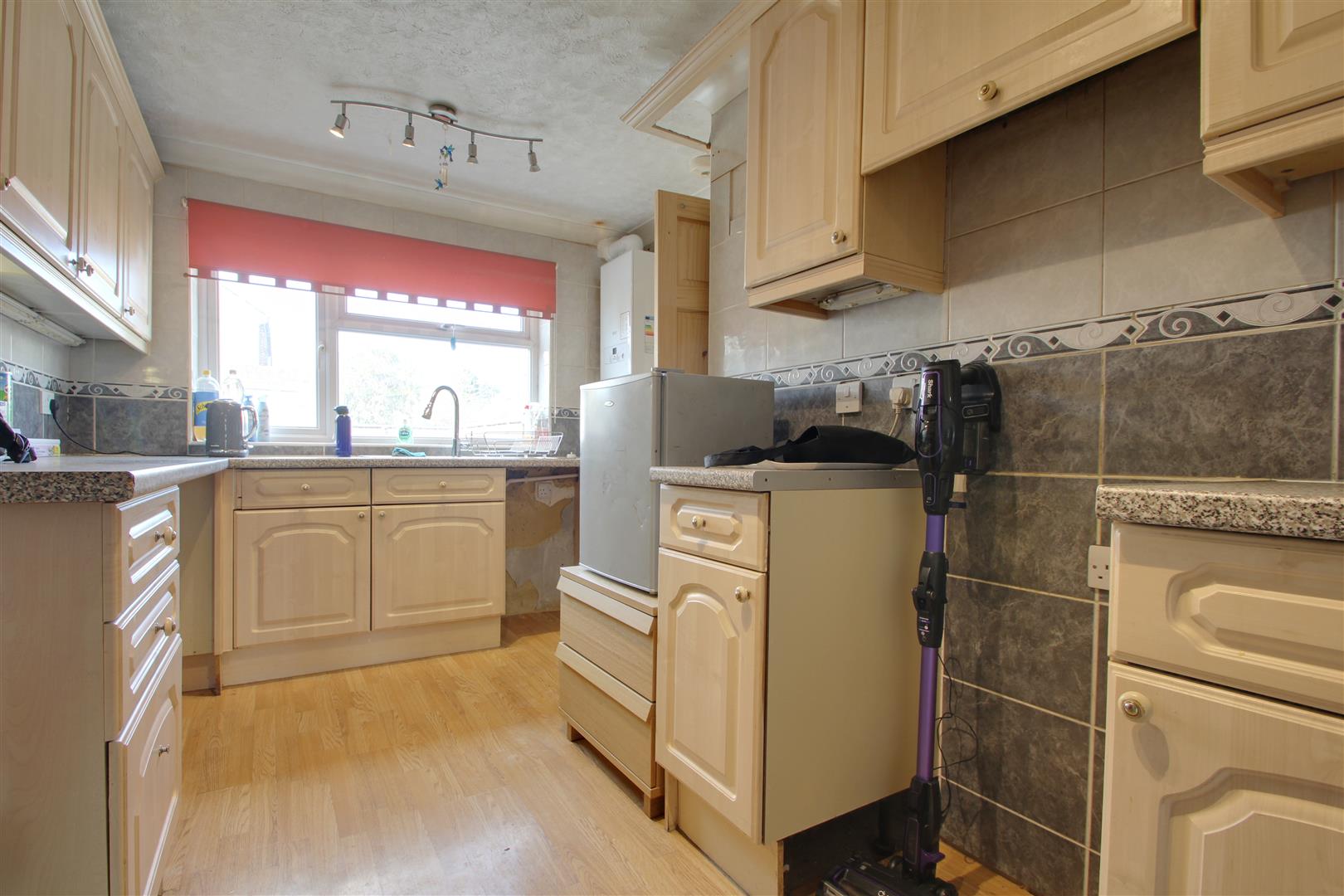 Property in Elm Grove, Worthing, West Sussex, BN11 5LJ