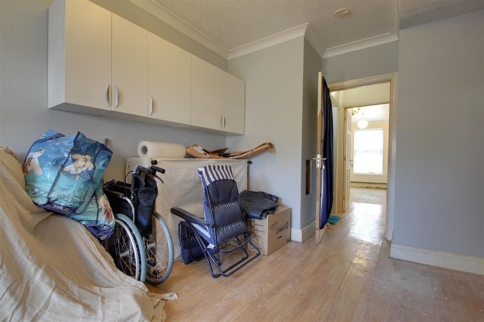 Property in Elm Grove, Worthing, West Sussex, BN11 5LJ