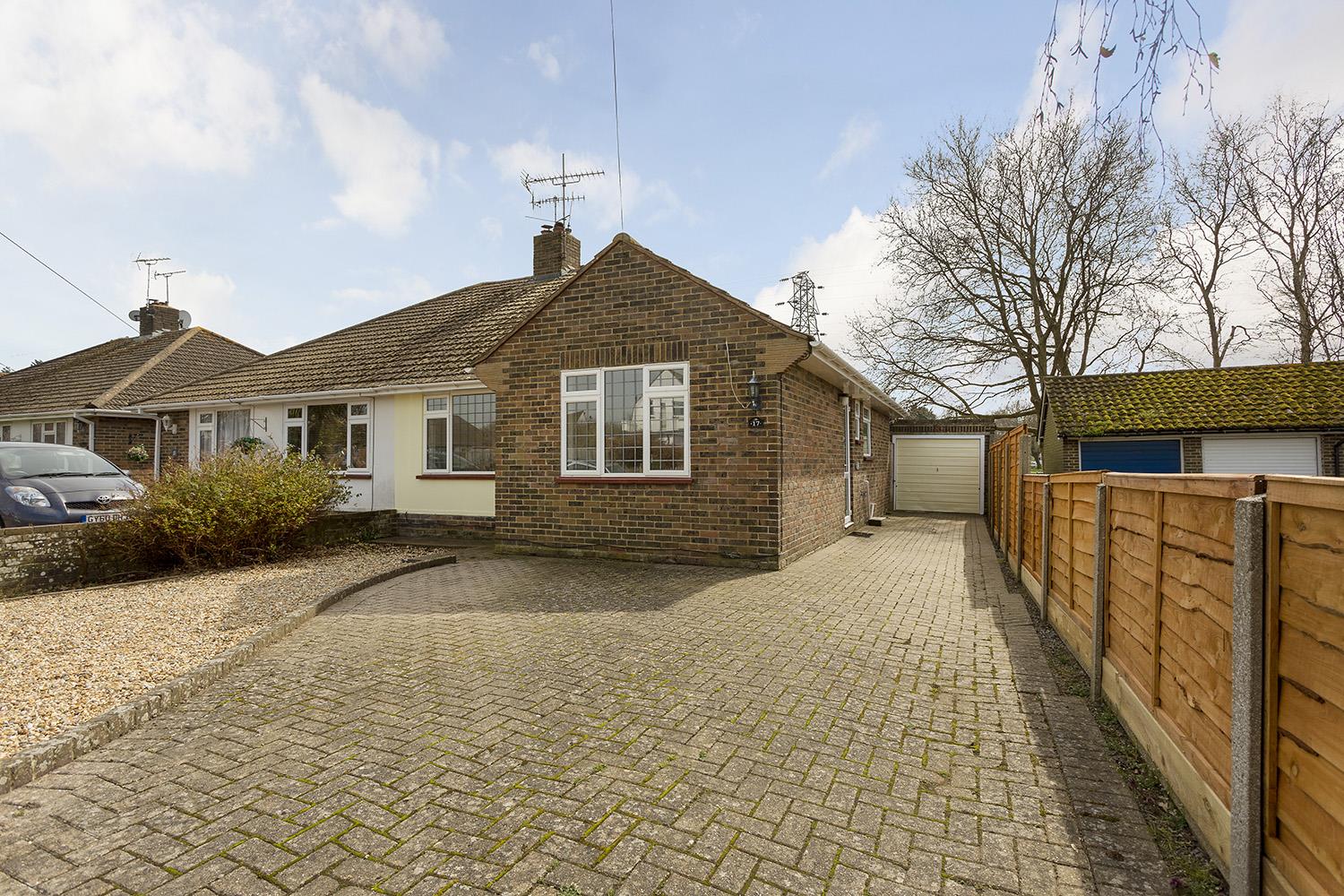 Property in Onslow Drive, Ferring, Worthing, West Sussex, BN12 5RP