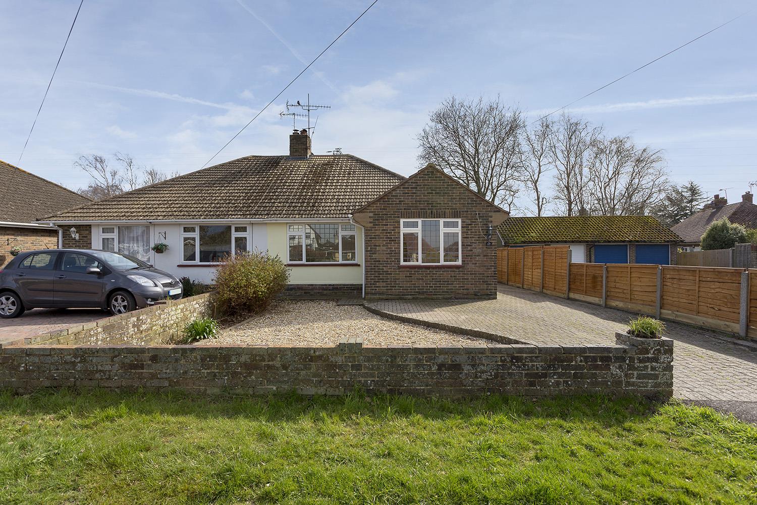Property in Onslow Drive, Ferring, Worthing, West Sussex, BN12 5RP