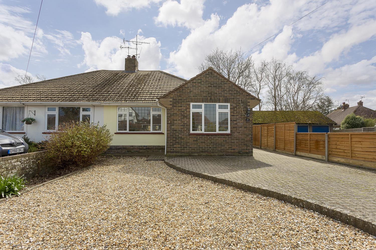 Property in Onslow Drive, Ferring, Worthing, West Sussex, BN12 5RP