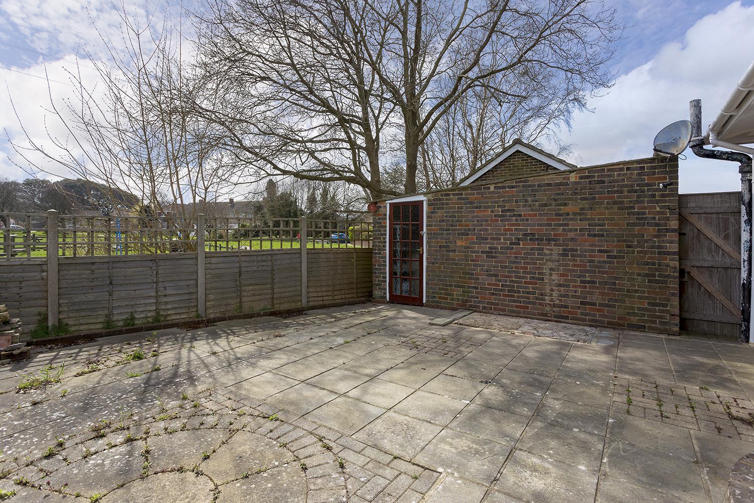 Property in Onslow Drive, Ferring, Worthing, West Sussex, BN12 5RP