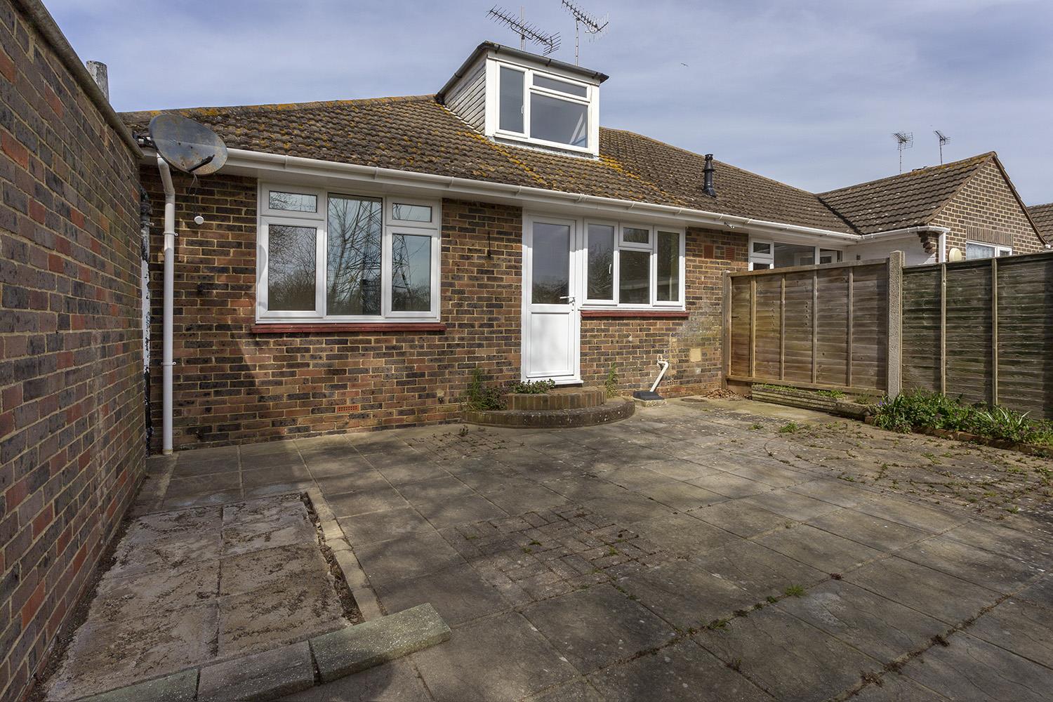 Property in Onslow Drive, Ferring, Worthing, West Sussex, BN12 5RP