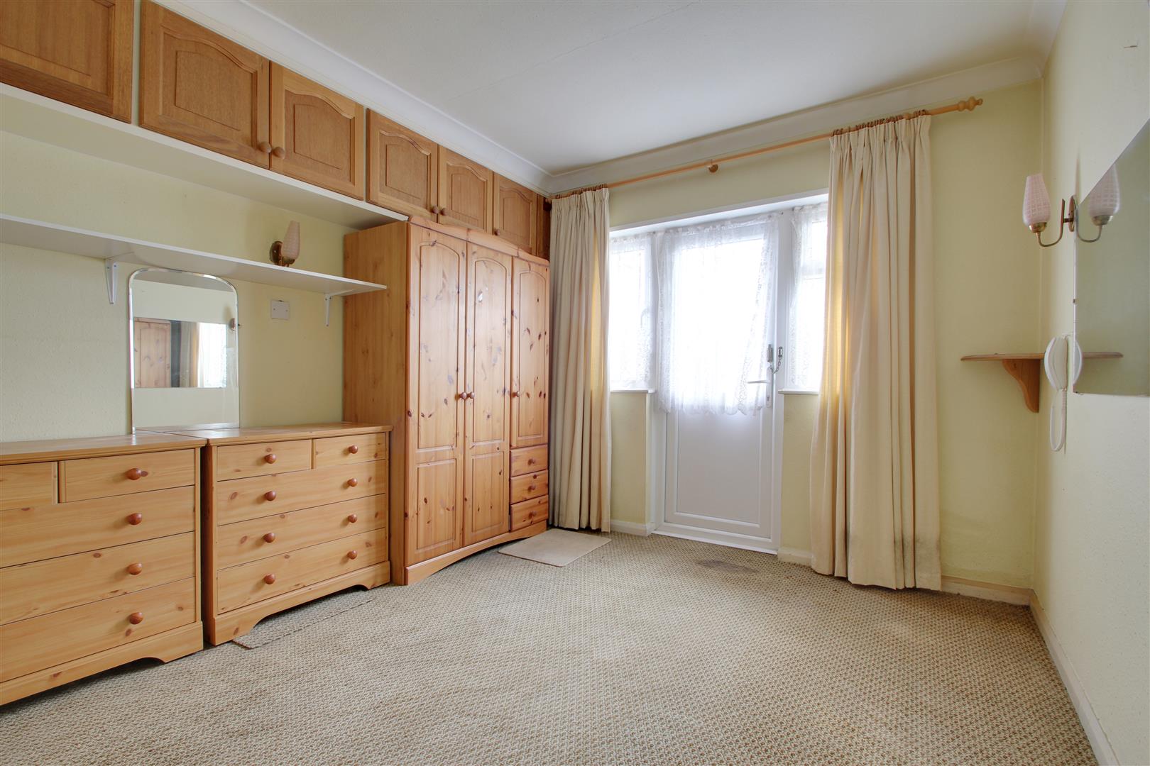 Property in West Way, Lancing, West Sussex, BN15 8NB