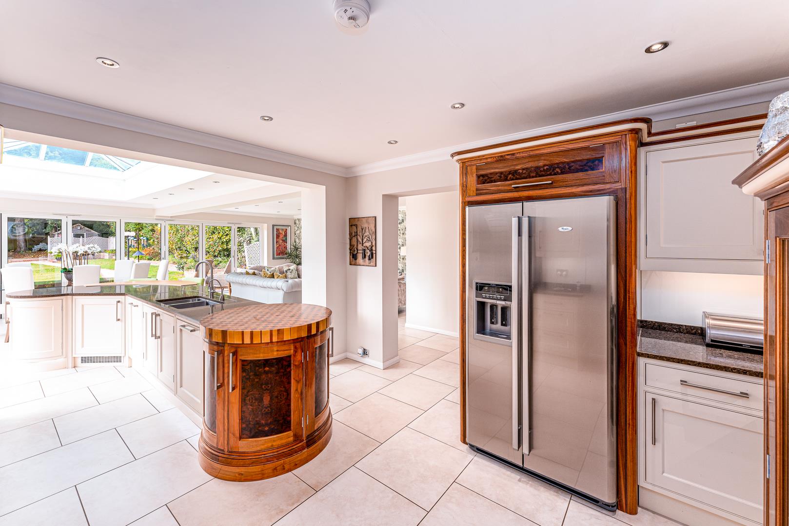 Property in First Avenue, Worthing, West Sussex, BN14 9NP