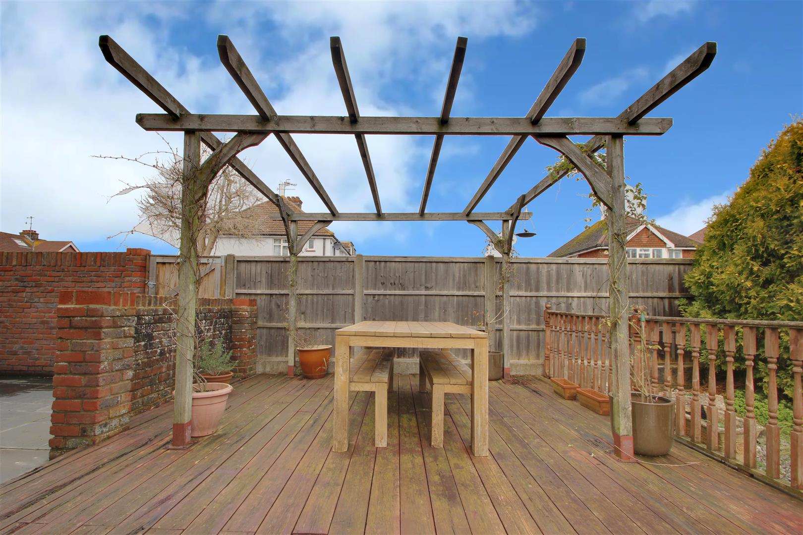 Property in Reigate Road, Worthing, West Sussex, BN11 5NE